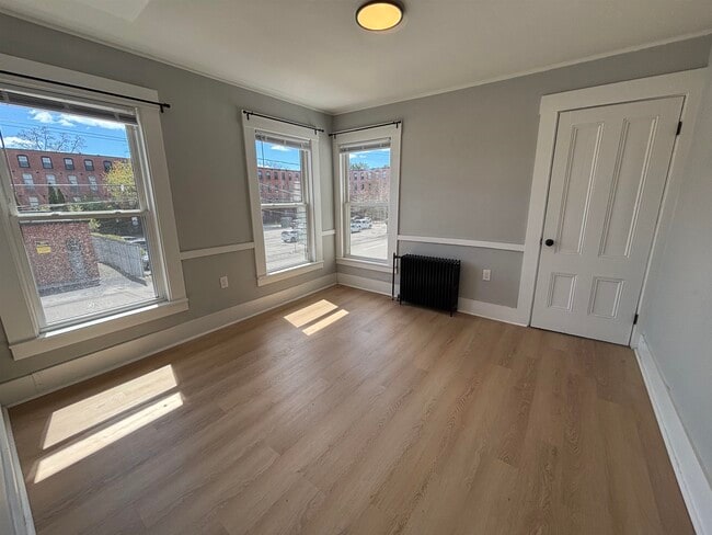 property at 162 Front St