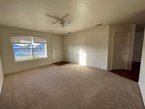 5102 Lauren Lea Dr-Unit -# B in Killeen, TX - Building Photo - Building Photo