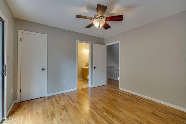 3 Monteray Ct in Johnson City, TN - Foto de edificio - Building Photo