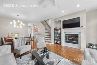 2508 N Bosworth Ave in Chicago, IL - Building Photo - Building Photo