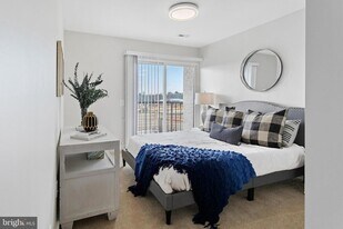 19520 Village Walk Dr in Montgomery Village, MD - Building Photo