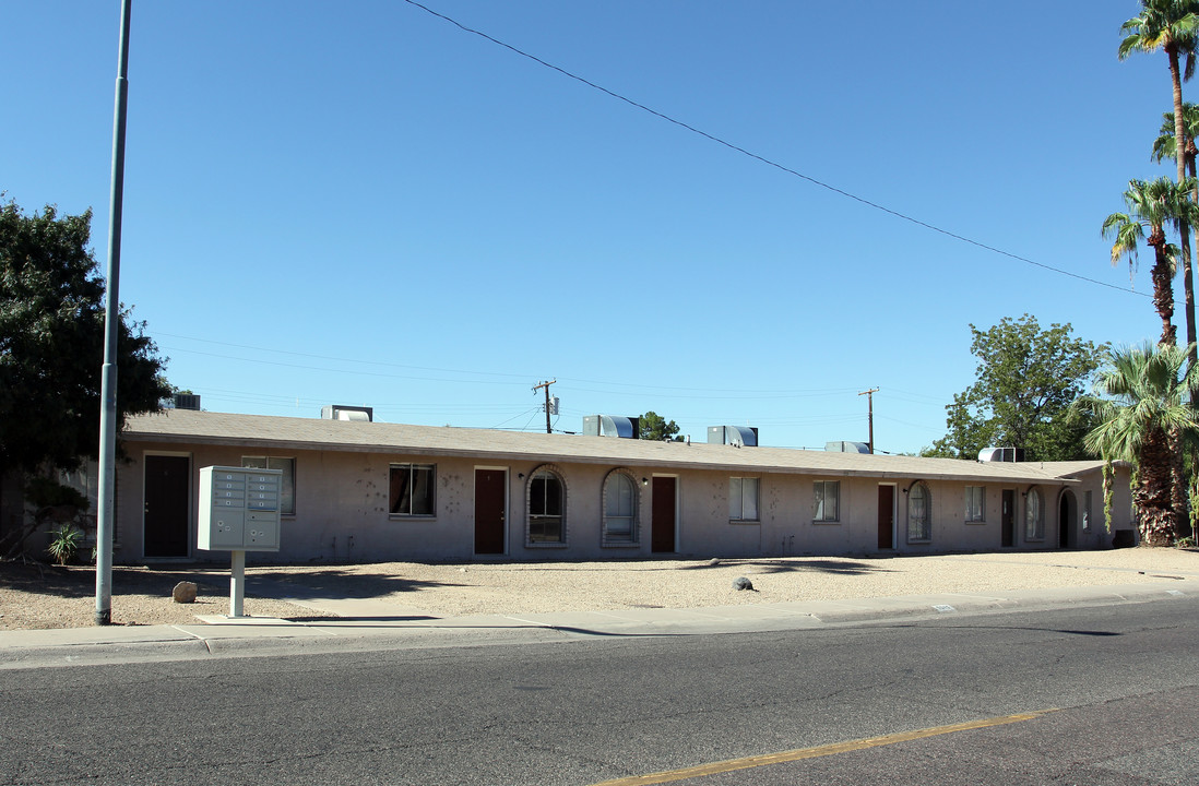 Rca Apartments in Glendale, AZ - Building Photo