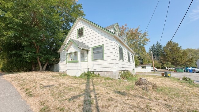 property at 2207 Douglas Ave