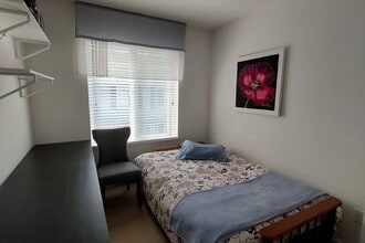 5858 142 St in Surrey, BC - Building Photo - Building Photo