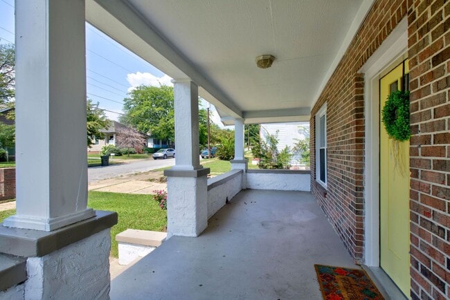 2111 Oak St in Chattanooga, TN - Building Photo - Building Photo