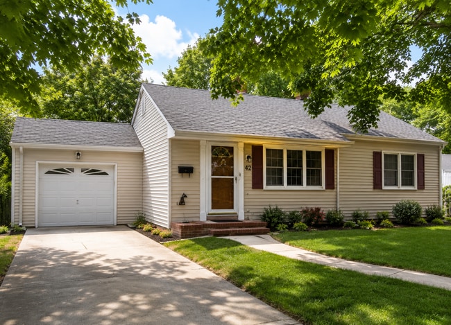 property at 41 Crestview Dr