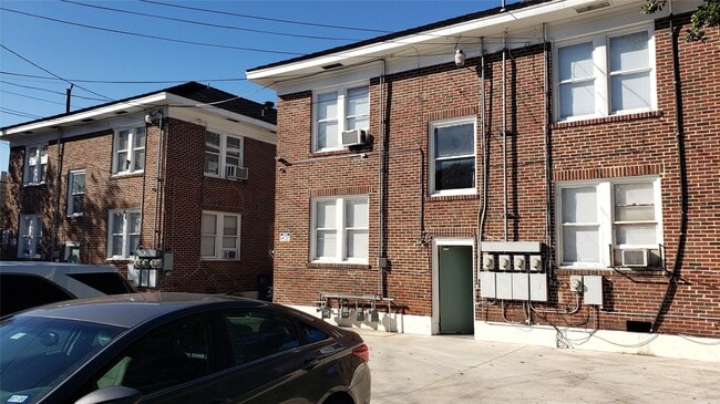 property at 3719 Audubon Pl