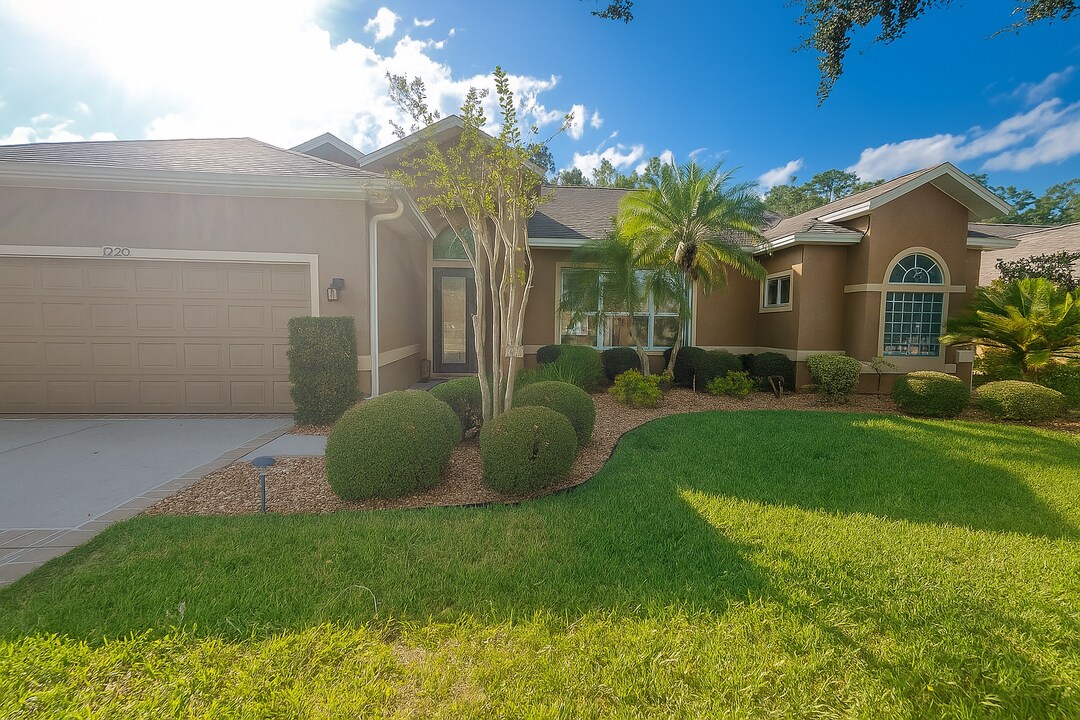 1220 Hampstead Ln in Ormond Beach, FL - Building Photo