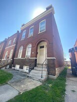 3428 Dunnica Ave in St. Louis, MO - Building Photo