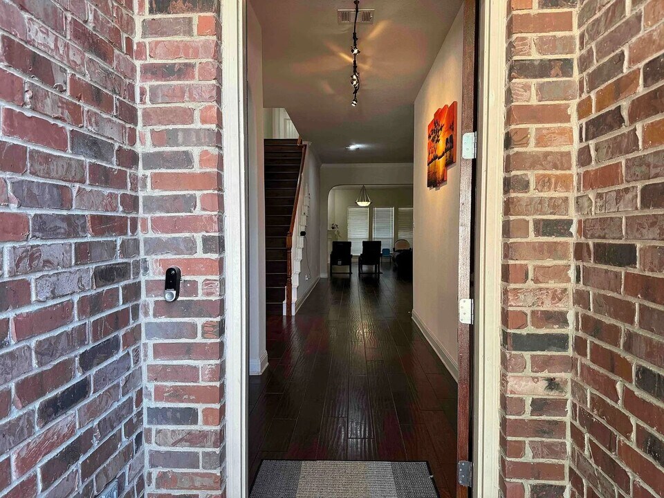 309 Walsh Glen Drive in Cedar Park, TX - Building Photo