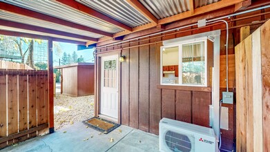 10139 Old Redwood Hwy-Unit -10141 #A in Windsor, CA - Building Photo - Building Photo