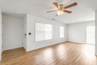 28 Old S Ct in Bluffton, SC - Building Photo - Building Photo