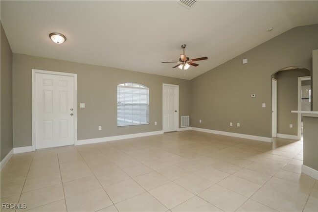 2701 36th St SW in Lehigh Acres, FL - Building Photo - Building Photo