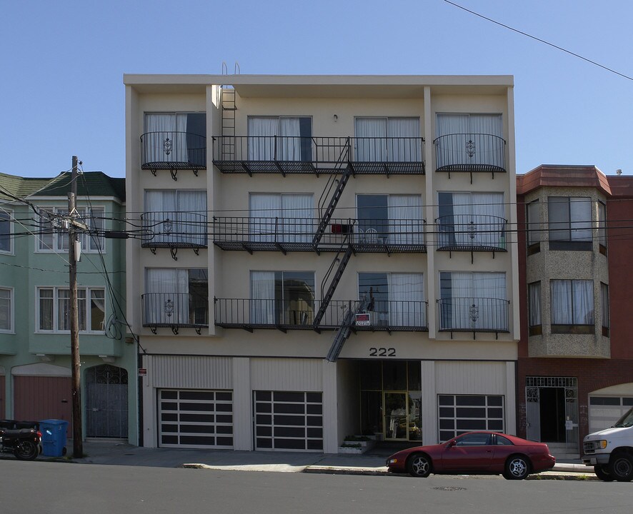 222 N Willard St in San Francisco, CA - Building Photo