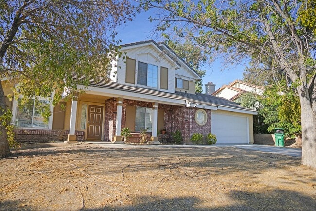 1512 Siberian Ct in Palmdale, CA - Building Photo - Building Photo