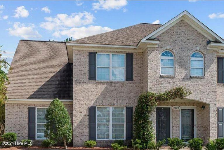 2020 Cambria Dr in Greenville, NC - Foto de edificio