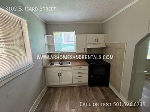 3102 S Izard St in Little Rock, AR - Building Photo - Building Photo