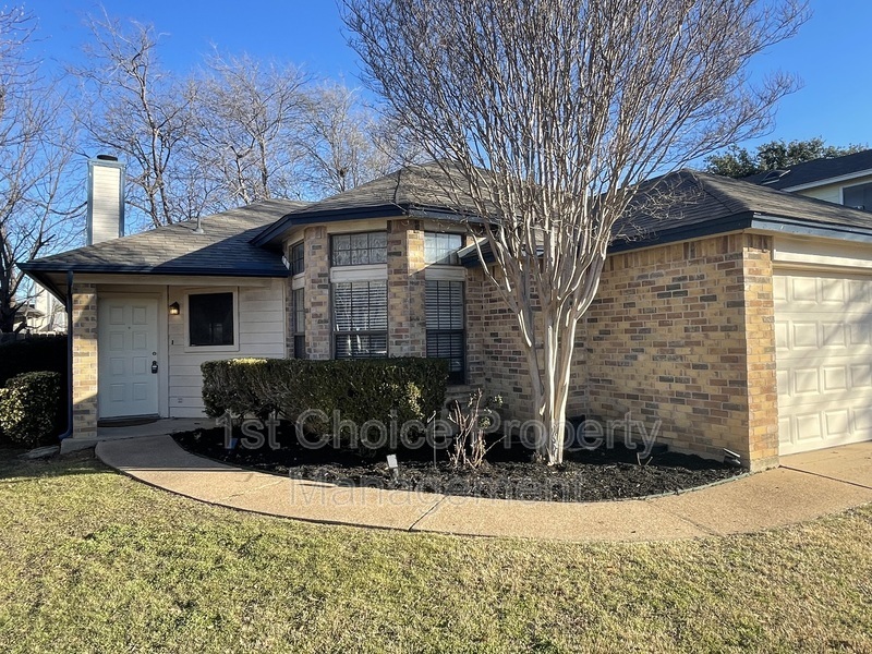 205 Sorrel Trail in Keller, TX - Building Photo