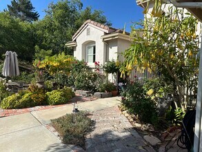 2244 Cannon Gate in Fallbrook, CA - Building Photo - Building Photo