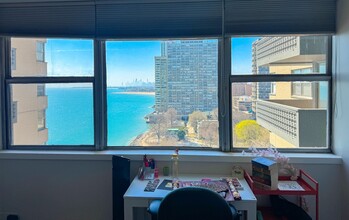 6301 N Sheridan Rd in Chicago, IL - Building Photo - Building Photo