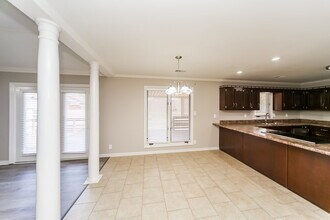 6404 Evergreen Dr in Southaven, MS - Foto de edificio - Building Photo