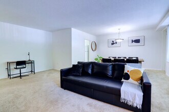 1600 S Eads St in Arlington, VA - Building Photo - Building Photo
