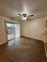 1226 S Santa Fe St in Visalia, CA - Building Photo - Building Photo