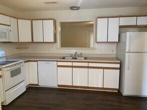 4205 Williamsbrook Ln in Greenville, NC - Building Photo - Building Photo