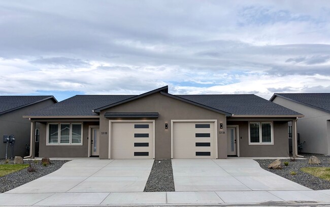 5313 W Jay St in Pasco, WA - Building Photo - Building Photo