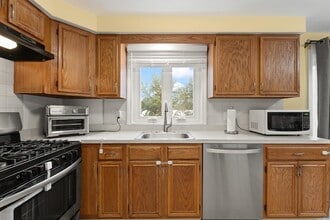 1603 Irving Rd, Unit 222 in Randolph, MA - Building Photo - Building Photo