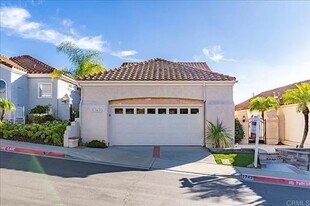 1742 Hermosita Dr in San Marcos, CA - Building Photo