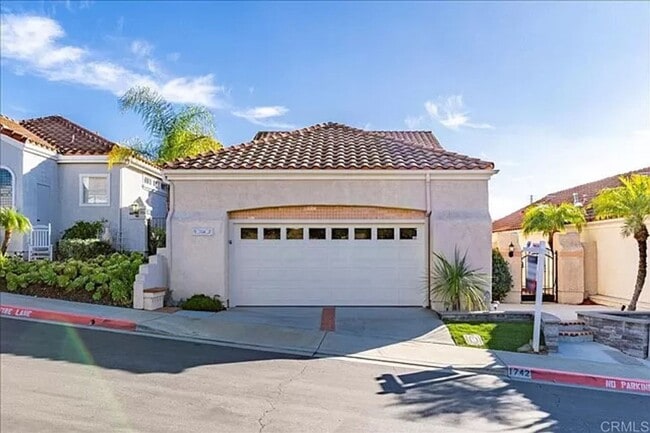 property at 1742 Hermosita Dr