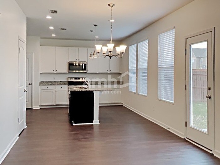 3321 Milkweed Dr in Murfreesboro, TN - Building Photo