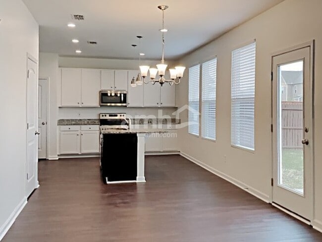 property at 3321 Milkweed Dr