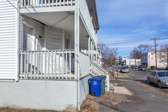 1027-1029 Hancock Ave in Bridgeport, CT - Building Photo - Building Photo