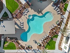 Cardinal 95 in Glendale, AZ - Building Photo - Building Photo