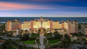 200 Ocean Crest Dr in Palm Coast, FL - Building Photo