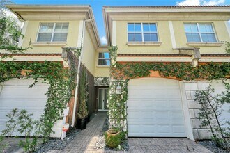 1139 NE 13th Ave in Fort Lauderdale, FL - Building Photo - Building Photo