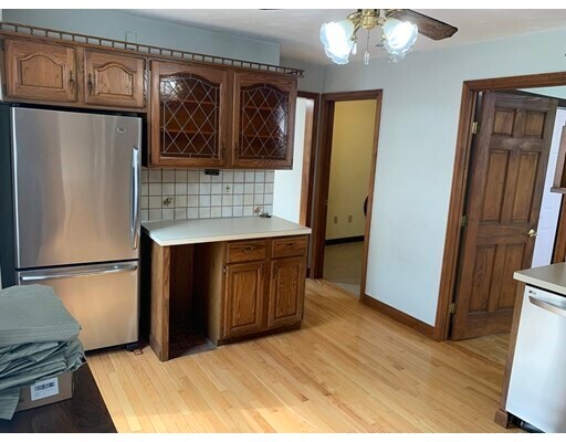 686 E 7th St-Unit -1 in Boston, MA - Foto de edificio - Building Photo