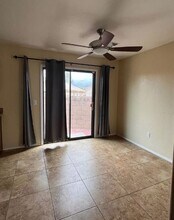 2912 N Xochi Pilli Dr in Tucson, AZ - Foto de edificio - Building Photo