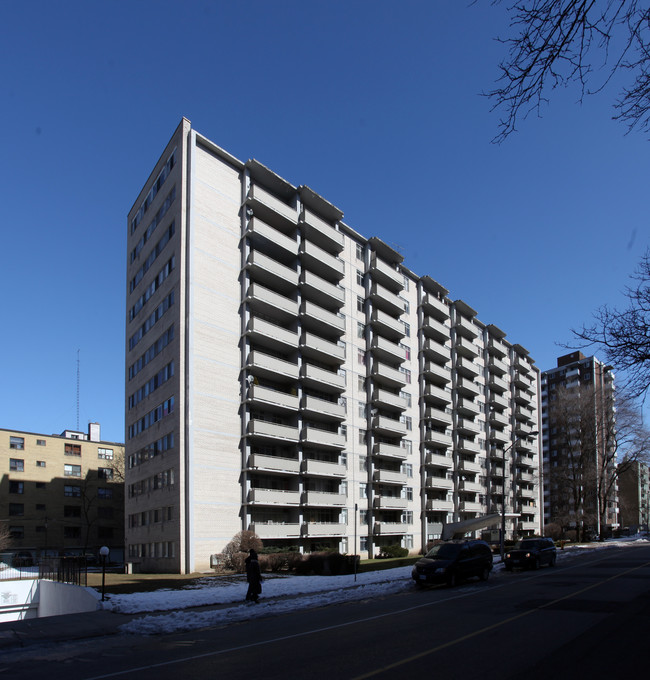 Fifty Cosburn in Toronto, ON - Building Photo - Building Photo