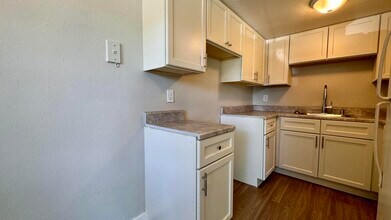 141 NE 6th Ave in Boynton Beach, FL - Building Photo - Building Photo