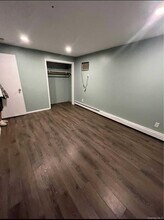 141 E John St in Lindenhurst, NY - Building Photo - Building Photo