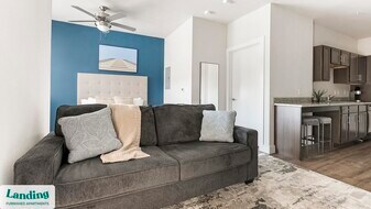 14006 Potranco Rd in San Antonio, TX - Building Photo