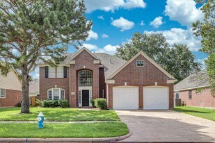 20411 Avery Point Dr in Katy, TX - Building Photo