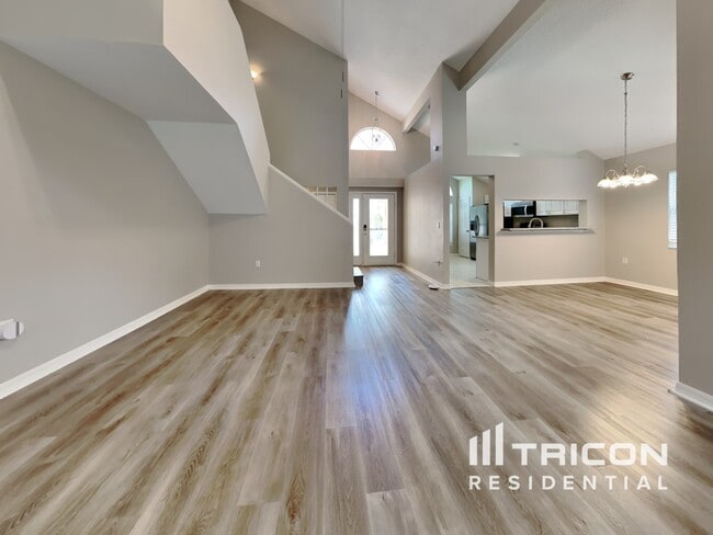 528 Little Lake Ct in Winter Haven, FL - Building Photo - Building Photo