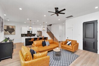 5308 Denmark St in Houston, TX - Building Photo - Building Photo