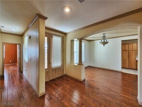 10224 TRESOR Ct in Las Vegas, NV - Building Photo - Building Photo