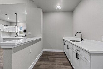 22010 Redbird Dr in Lago Vista, TX - Building Photo - Building Photo