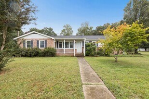 3605 Weiss Ln in Chesapeake, VA - Building Photo